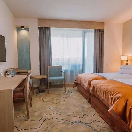 Hotel Ensana Ursina 3*